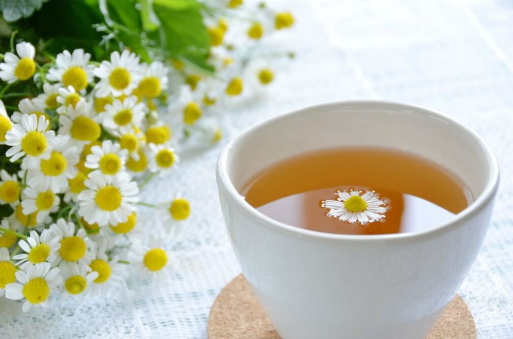 Chamomile decoction relieves and relieves muscle hypertension in thoracic osteochondrosis